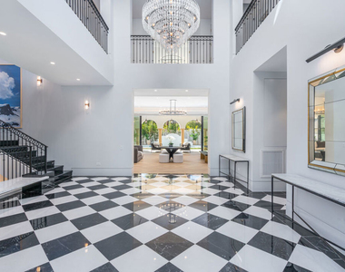 611 N Hillcrest Road - Photo Thumbnail 7
