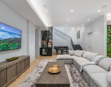 611 N Hillcrest Road - Photo Thumbnail 28