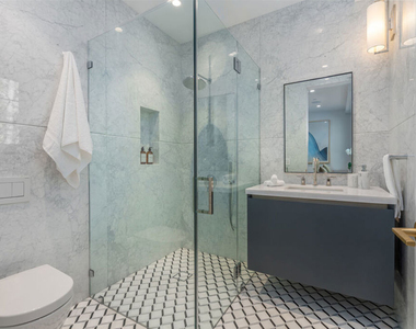 611 N Hillcrest Road - Photo Thumbnail 43