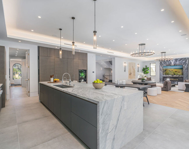 611 N Hillcrest Road - Photo Thumbnail 17