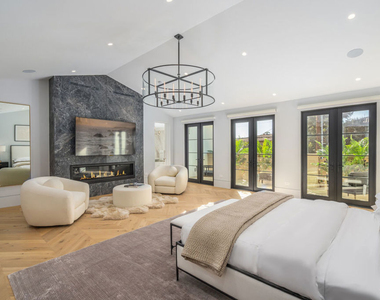 611 N Hillcrest Road - Photo Thumbnail 51