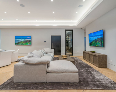 611 N Hillcrest Road - Photo Thumbnail 29