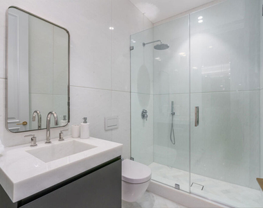 611 N Hillcrest Road - Photo Thumbnail 32
