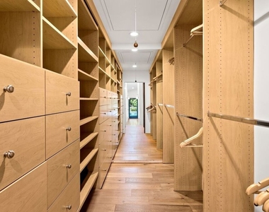 1615 Marmont Avenue - Photo Thumbnail 20