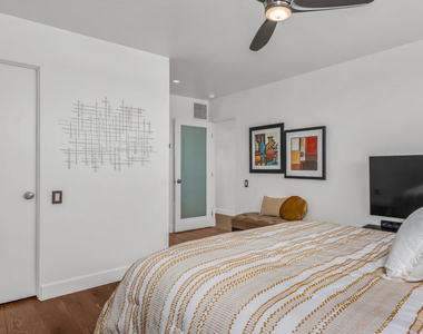 1655 E Palm Canyon Drive - Photo Thumbnail 15