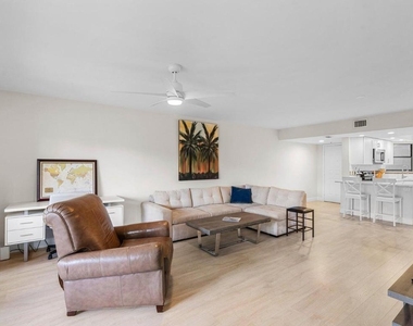 700 Uno Lago Drive - Photo Thumbnail 3