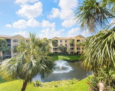 700 Uno Lago Drive - Photo Thumbnail 14