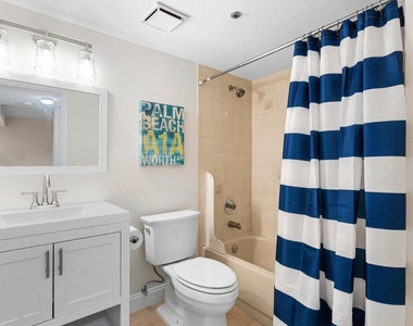 700 Uno Lago Drive - Photo Thumbnail 10