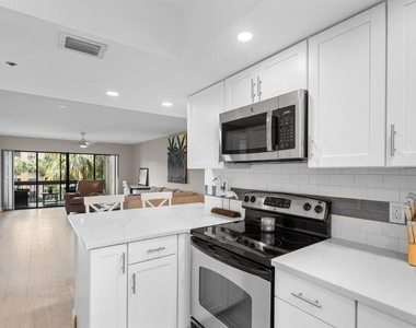 700 Uno Lago Drive - Photo Thumbnail 4