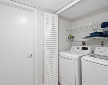 700 Uno Lago Drive - Photo Thumbnail 11