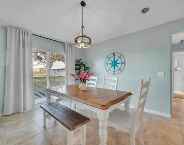 5464 Nw Milner Drive - Photo Thumbnail 16
