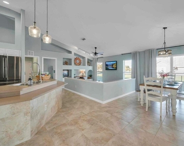 5464 Nw Milner Drive - Photo Thumbnail 10