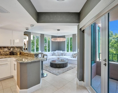 100 Se 5th Avenue - Photo Thumbnail 6