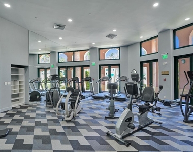 100 Se 5th Avenue - Photo Thumbnail 24