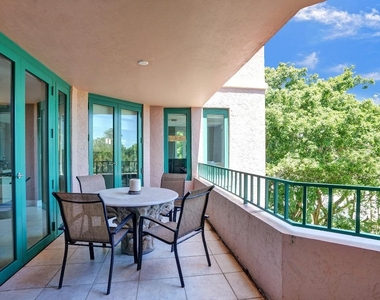 100 Se 5th Avenue - Photo Thumbnail 19