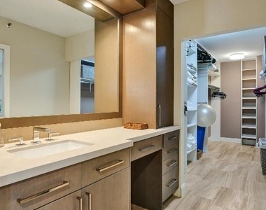 100 Se 5th Avenue - Photo Thumbnail 13