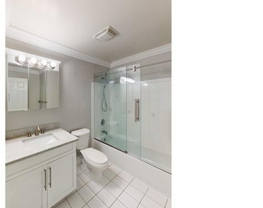 137 Overlook Drive - Photo Thumbnail 9