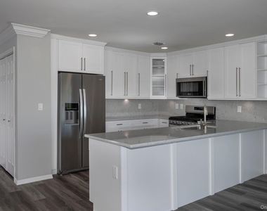 80 Overlook Drive - Photo Thumbnail 2
