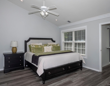 80 Overlook Drive - Photo Thumbnail 11