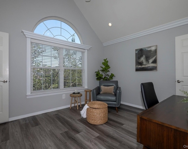 80 Overlook Drive - Photo Thumbnail 8