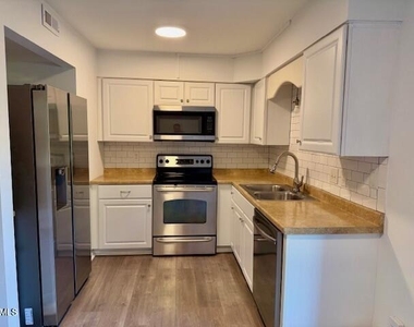 1208 Manassas Court - Photo Thumbnail 7