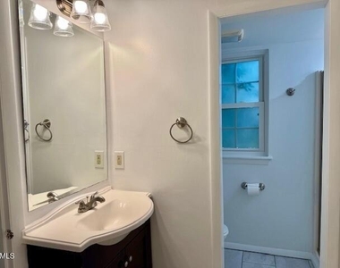 1208 Manassas Court - Photo Thumbnail 11