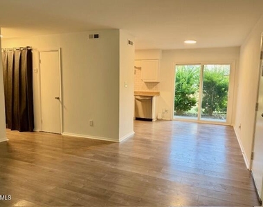 1208 Manassas Court - Photo Thumbnail 2