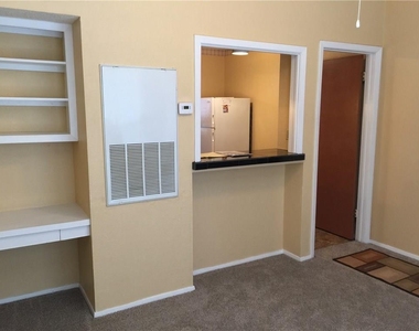 3000 Guadalupe St - Photo Thumbnail 13
