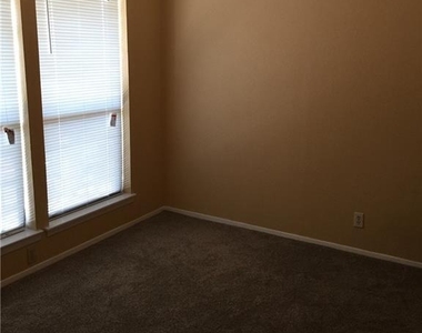 3000 Guadalupe St - Photo Thumbnail 18
