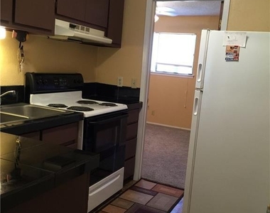 3000 Guadalupe St - Photo Thumbnail 4