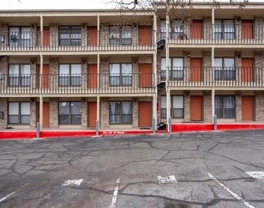 3000 Guadalupe St - Photo Thumbnail 10