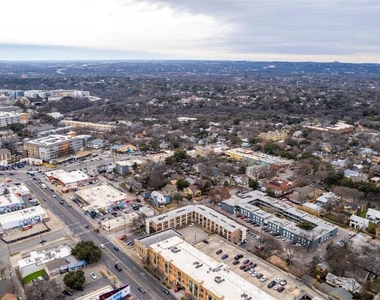 3000 Guadalupe St - Photo Thumbnail 15