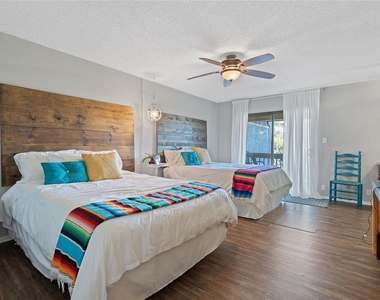 111 Comanche Pt - Photo Thumbnail 17