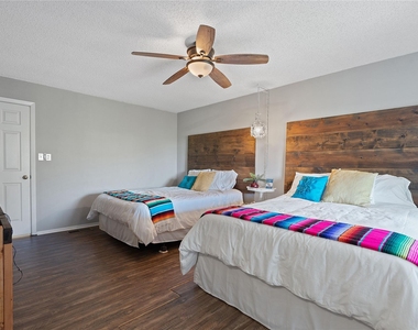 111 Comanche Pt - Photo Thumbnail 19