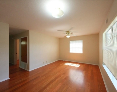 1903 E 20th St - Photo Thumbnail 1