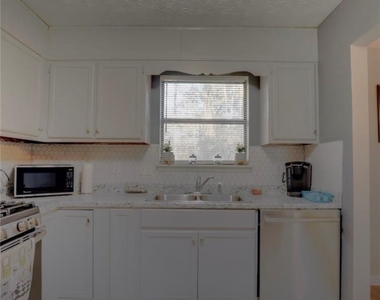 3468 Deer Trace - Photo Thumbnail 4