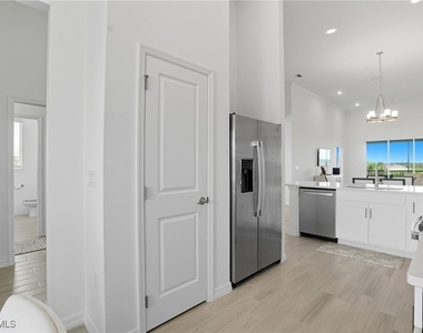 11861 Venetian Lagoon Drive - Photo Thumbnail 9