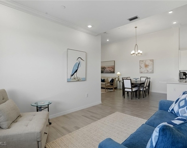 11861 Venetian Lagoon Drive - Photo Thumbnail 14