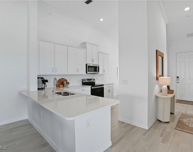11861 Venetian Lagoon Drive - Photo Thumbnail 7