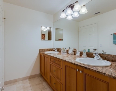 20201 Estero Gardens Circle - Photo Thumbnail 19