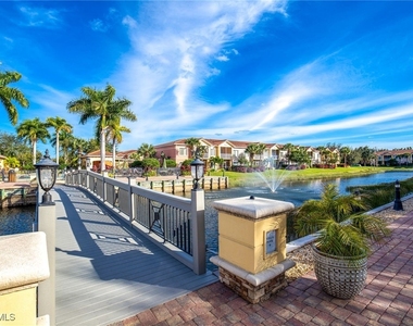 20201 Estero Gardens Circle - Photo Thumbnail 25