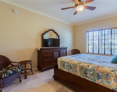 20201 Estero Gardens Circle - Photo Thumbnail 14