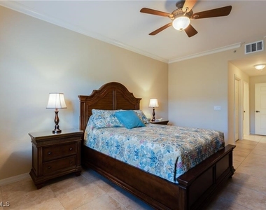 20201 Estero Gardens Circle - Photo Thumbnail 17