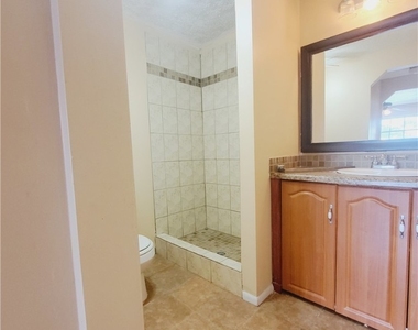 3704 Broadway - Photo Thumbnail 11