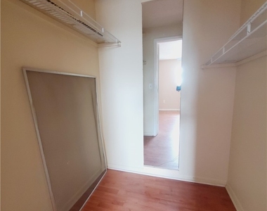 3704 Broadway - Photo Thumbnail 10