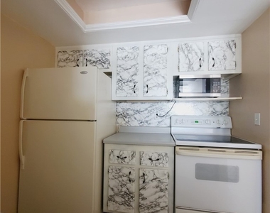 3704 Broadway - Photo Thumbnail 13
