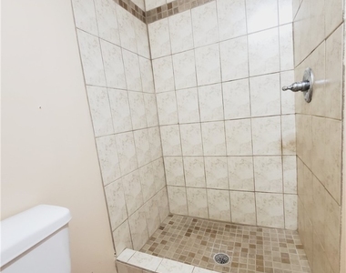 3704 Broadway - Photo Thumbnail 12