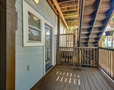 1017 11th Street - Photo Thumbnail 18