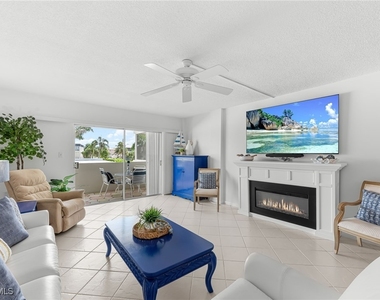 1977 Gulf Shore Boulevard N - Photo Thumbnail 5