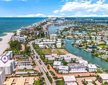 1977 Gulf Shore Boulevard N - Photo Thumbnail 3